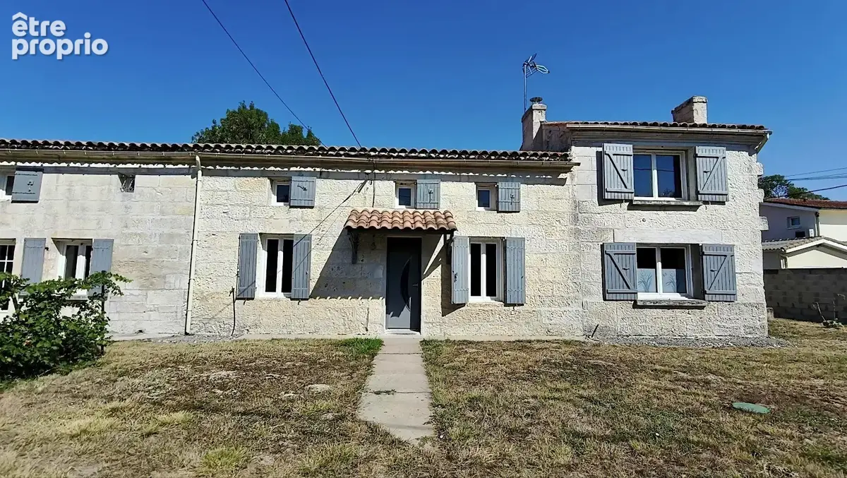 Maison de charme en pierre   216 m2 habitables   Terrain clos de 1 850 m2 - photo 3