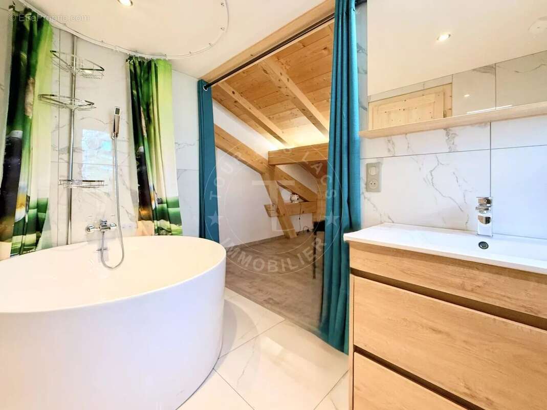 Maison à LES VILLARDS-SUR-THONES