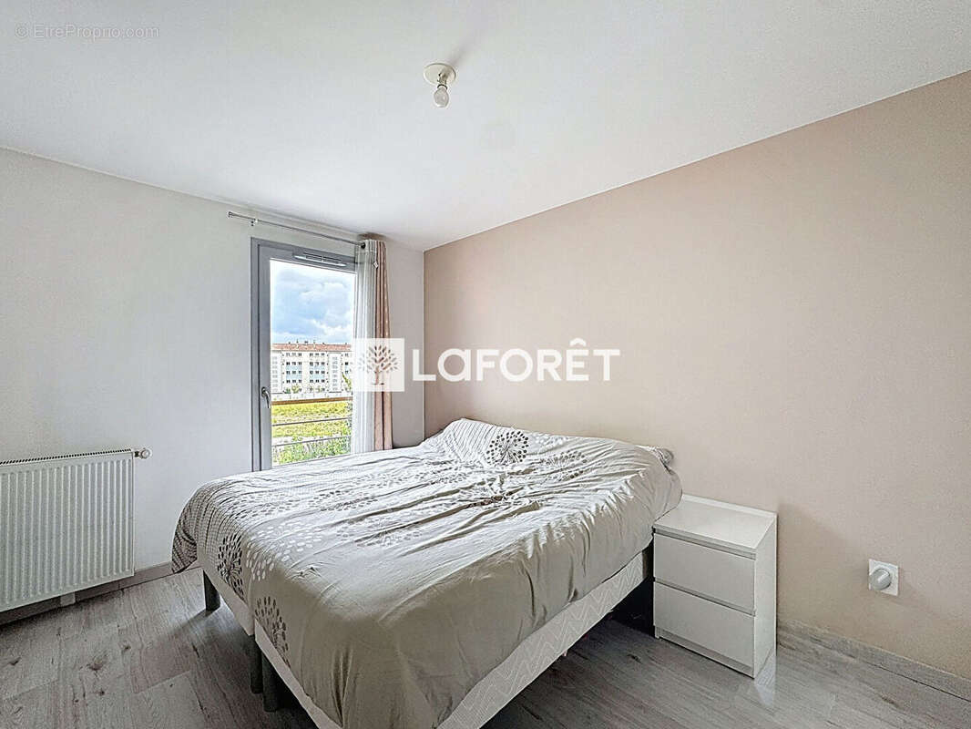 Appartement à BONNEUIL-SUR-MARNE
