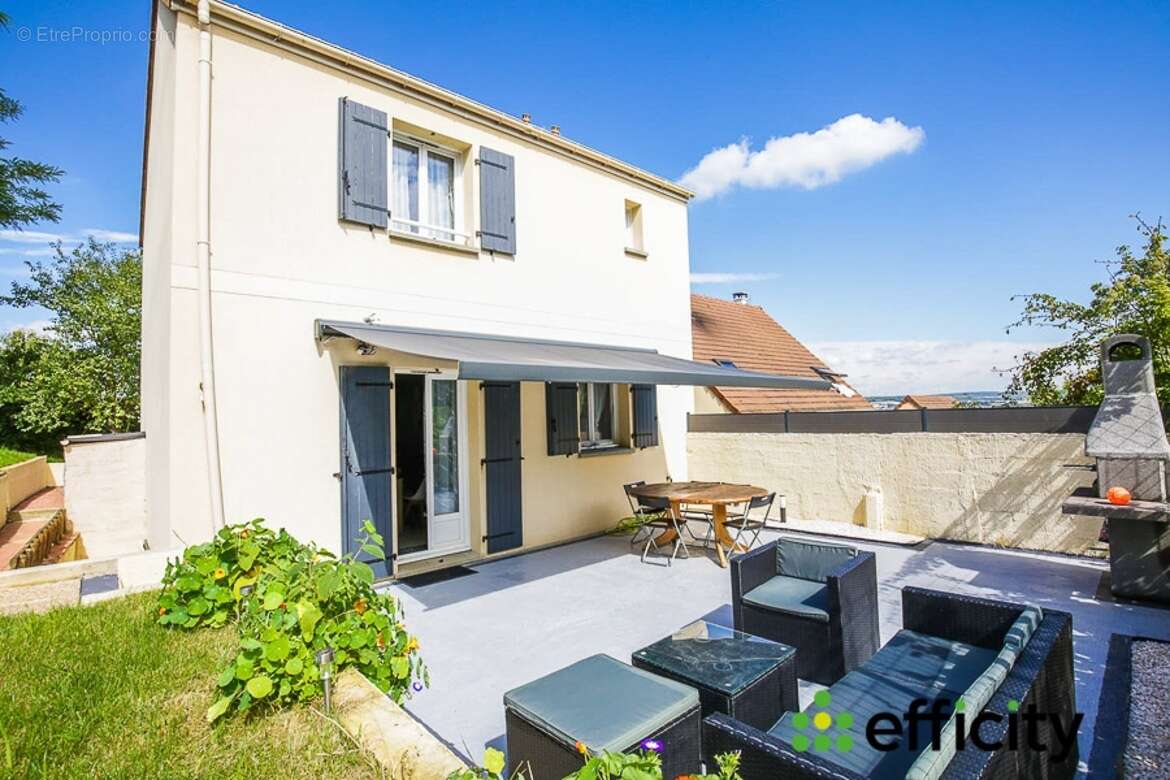 Maison à MANTES-LA-VILLE