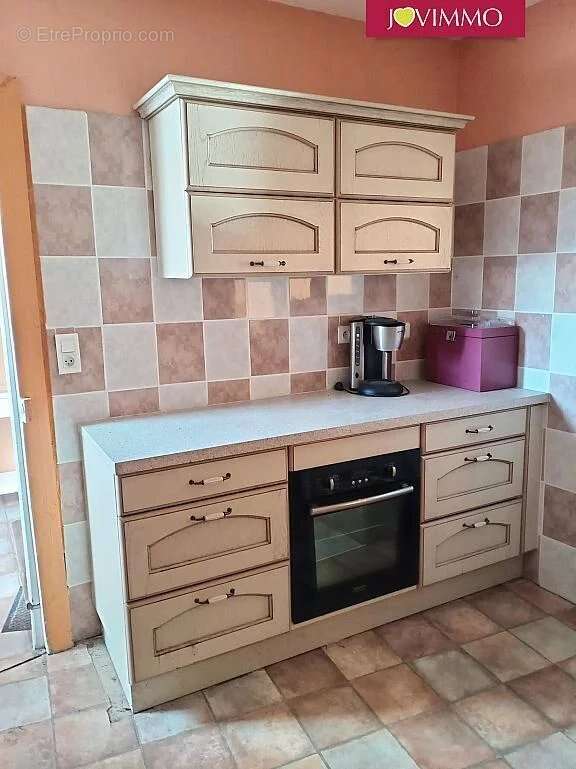 Commerce à SAINT-ELOY-LES-MINES