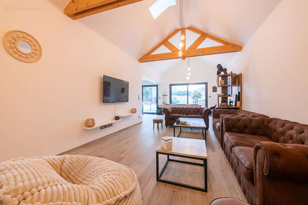 Maison à AUBEPIERRE-OZOUER-LE-REPOS