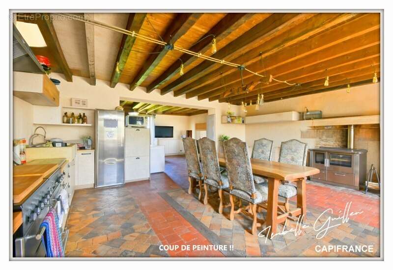 Maison de caractère à vendre 7 pièces MAISONNAIS (18) - photo 8