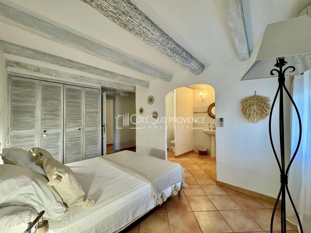 Maison à MAZAN