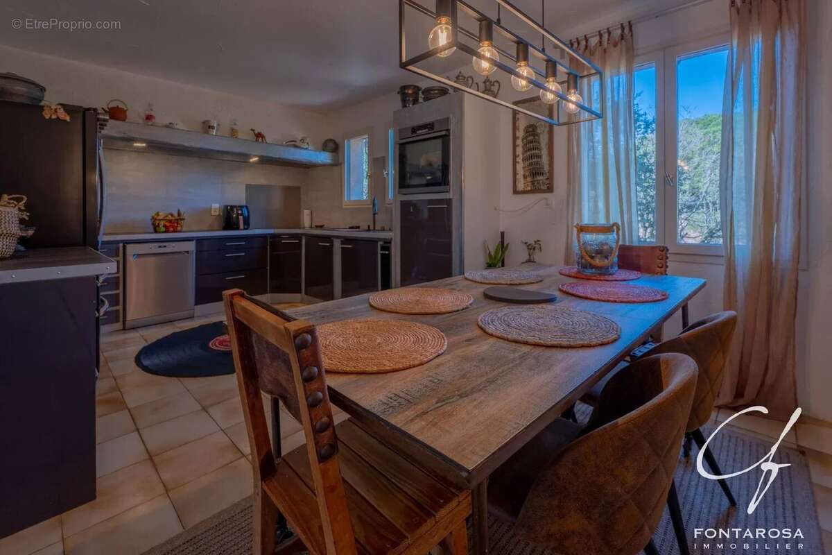 Maison à FREJUS