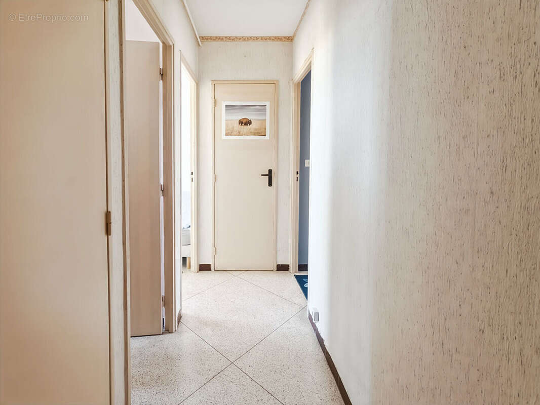 Appartement 63m² à marignane - photo 8