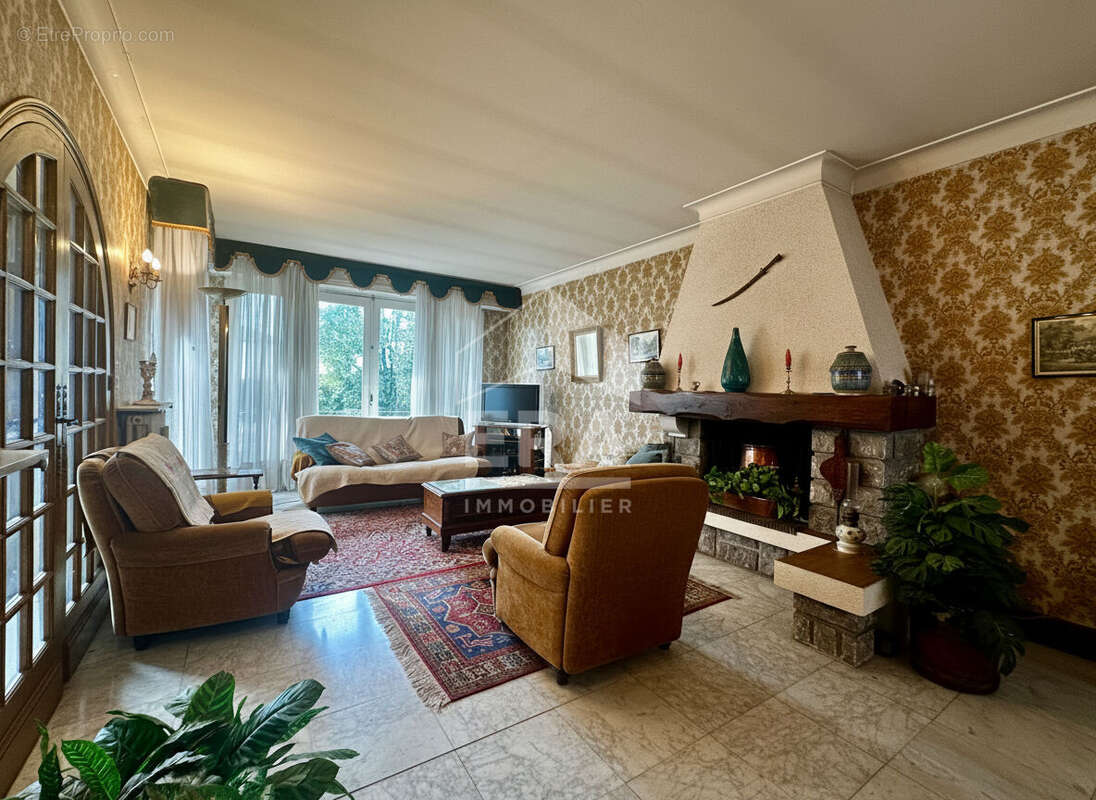 Maison à AUREILHAN