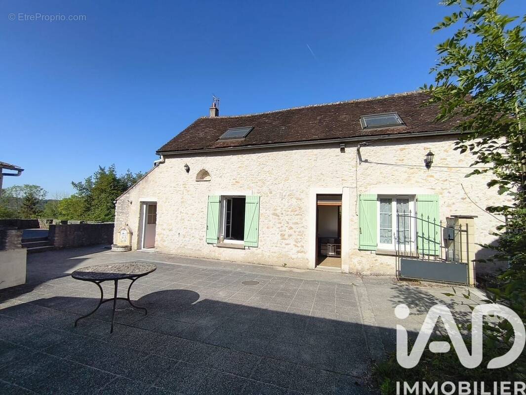 Photo 1 - Maison à SAINT-LOUP-DE-NAUD