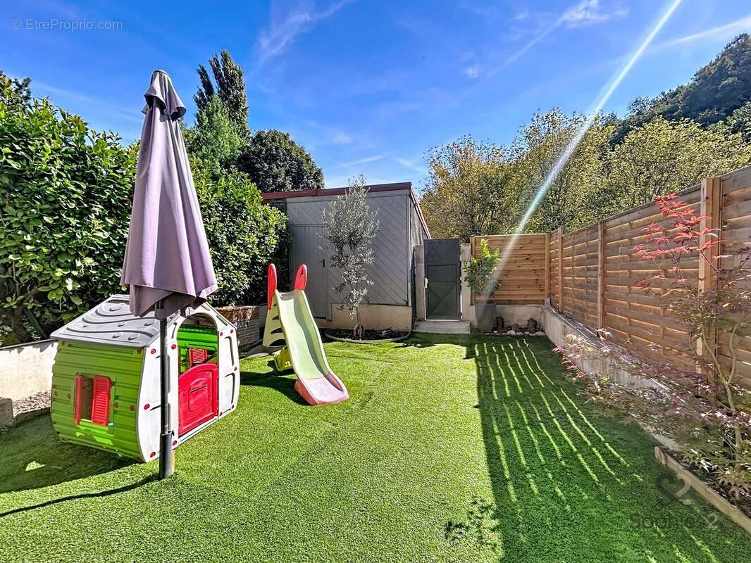 Appartement à CLAIX