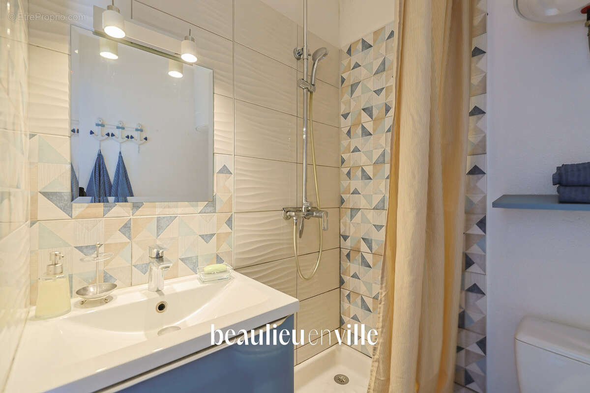 Appartement à LA LONDE-LES-MAURES