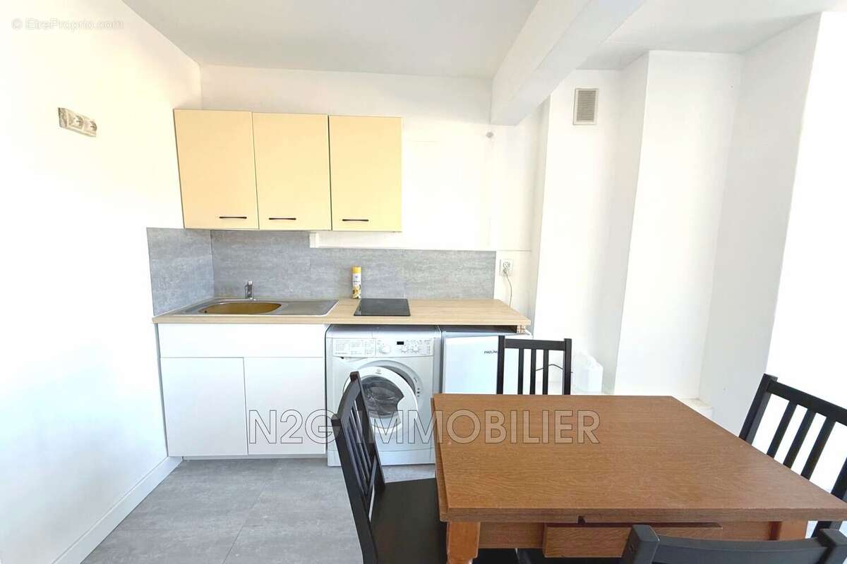 Appartement à LE CANNET