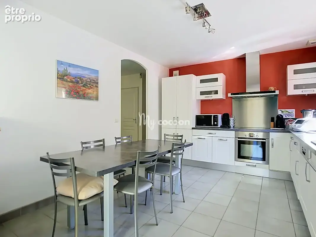 Maison - T5 - 120 m² - photo 10