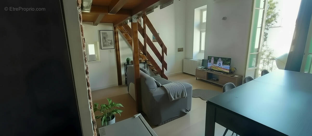 Appartement à NIMES