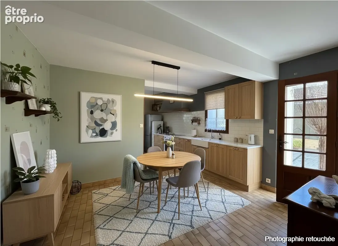Grande maison de ville avec cours + possibilité de 2 logements ! - photo 5