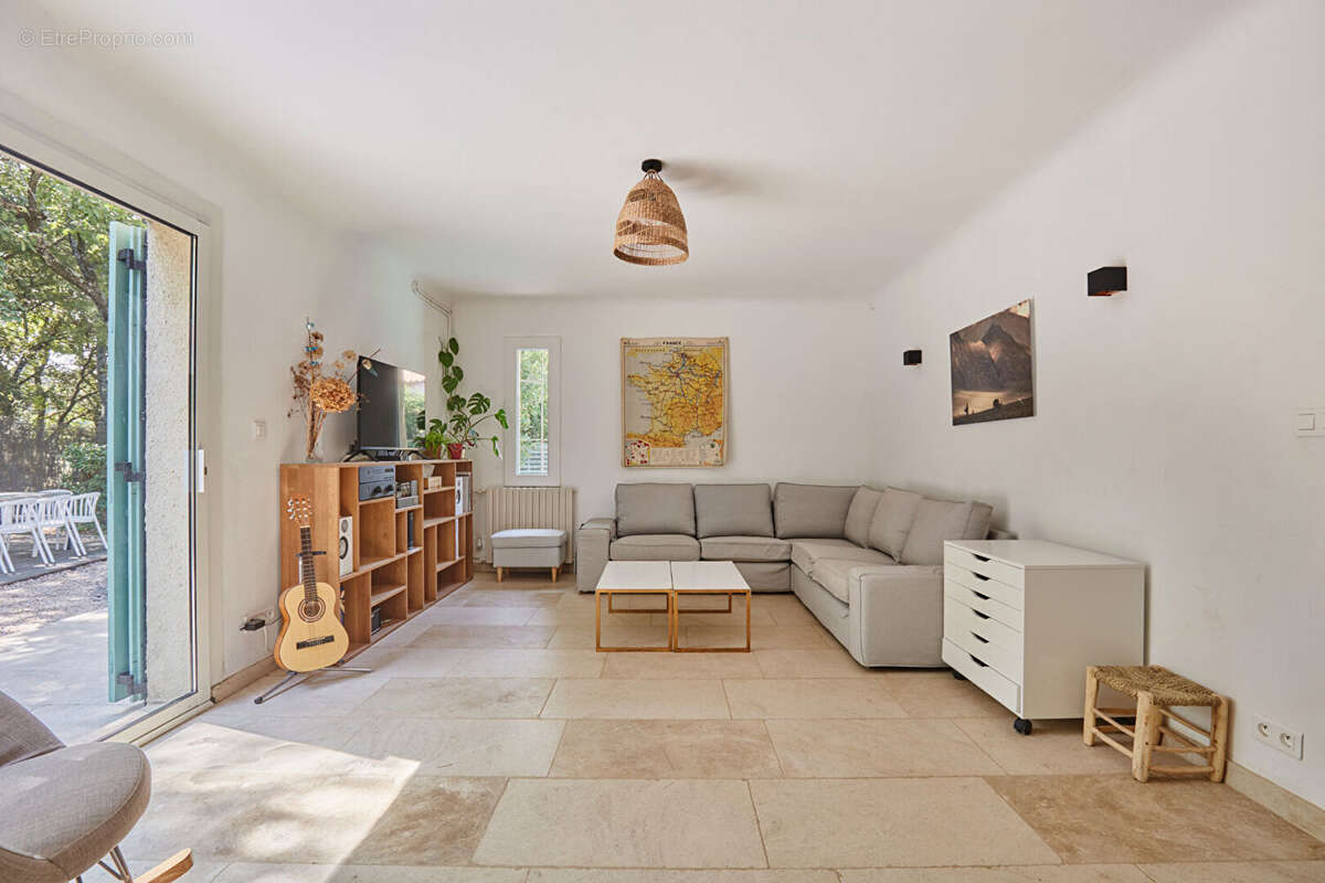 Le calme d'une impasse, sans s'éloigner de rien. Lourmarin, 4 chambres, piscine - photo 15