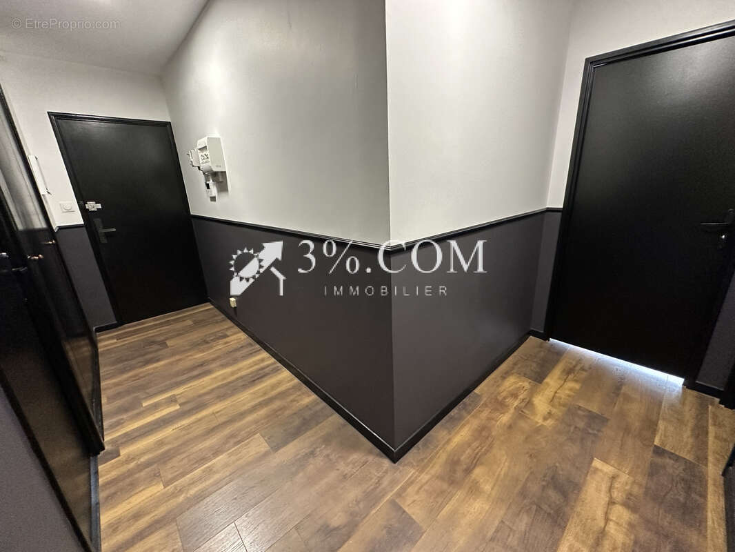 Appartement  48 m2 - une chambre - cave- garage fermé - nancy - photo 4