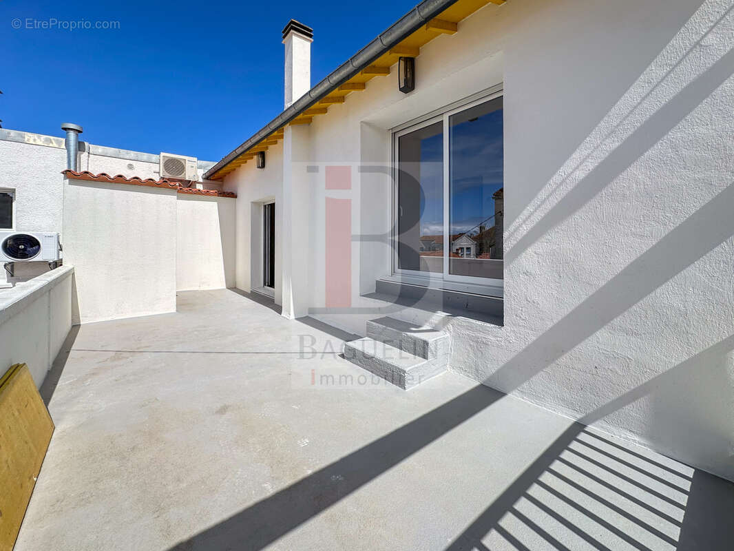 Appartement à FOURAS