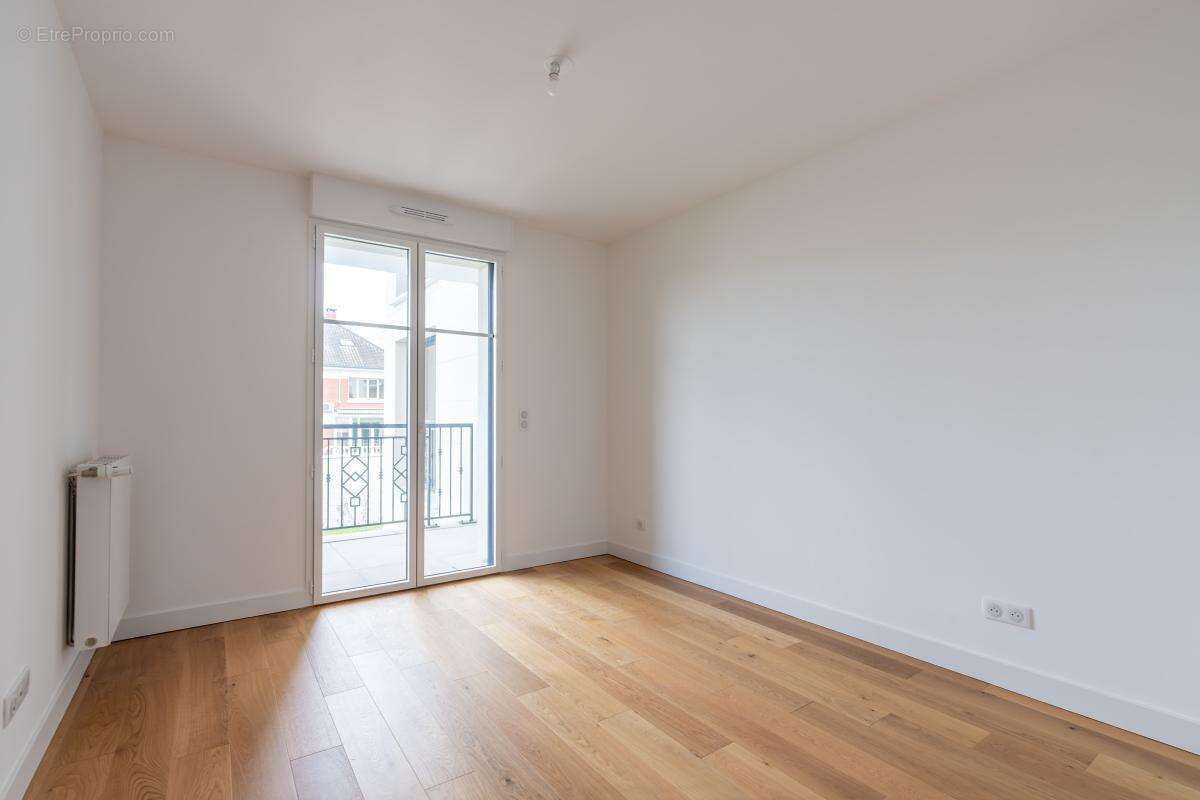 Appartement à SAINT-MAUR-DES-FOSSES