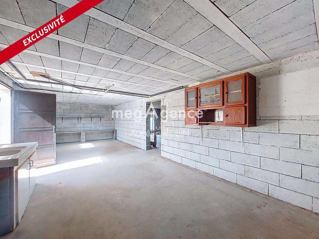 Maison à NUEIL-LES-AUBIERS