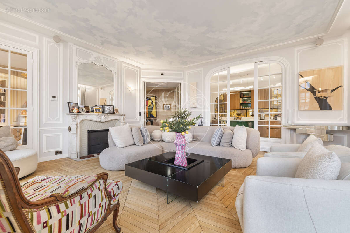 Appartement à PARIS-5E