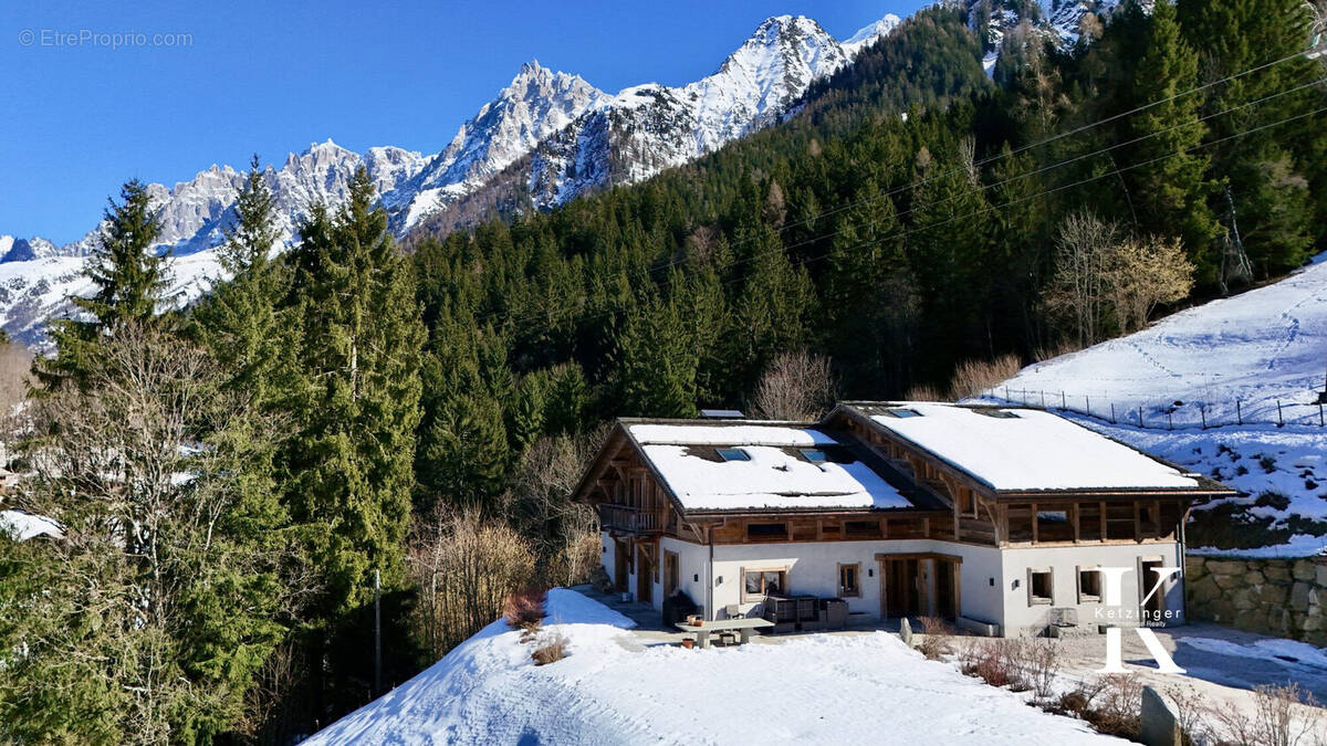 Maison à LES HOUCHES