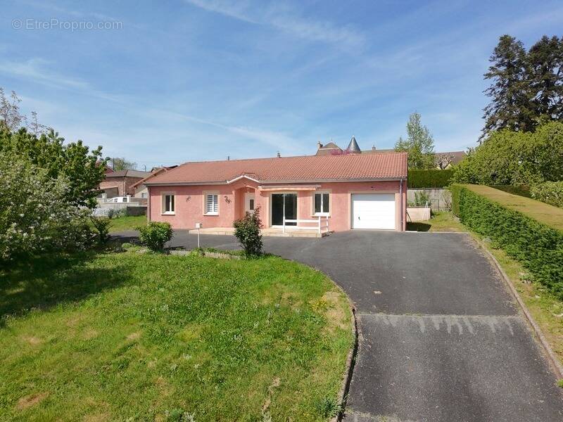 Maison à CHAUFFAILLES