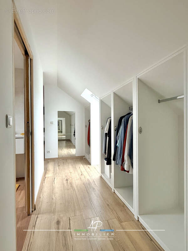 Maison à SAINT-JULIEN