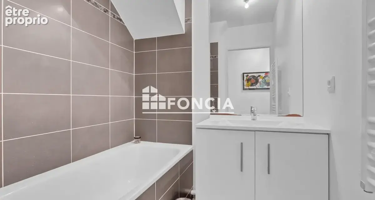Appartement 4 pièces  88 m2 + Terrasse + 2 Parkings - Secteur Calmadules à YERRES - photo 8