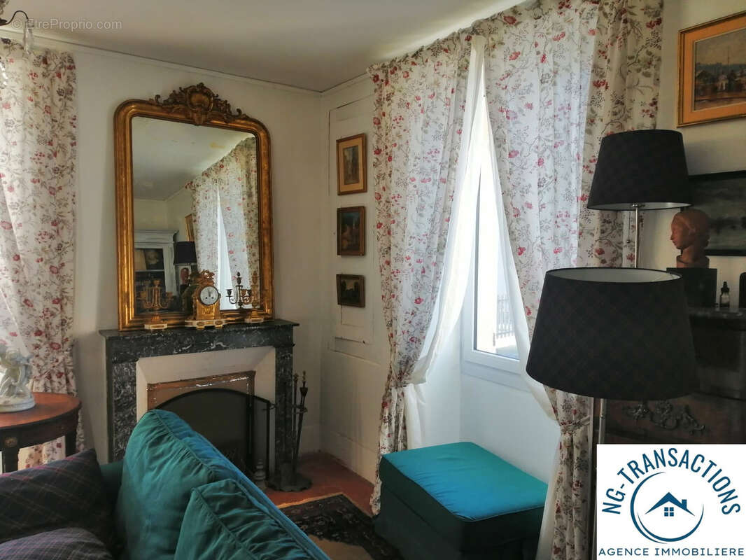 Maison à EPIRY