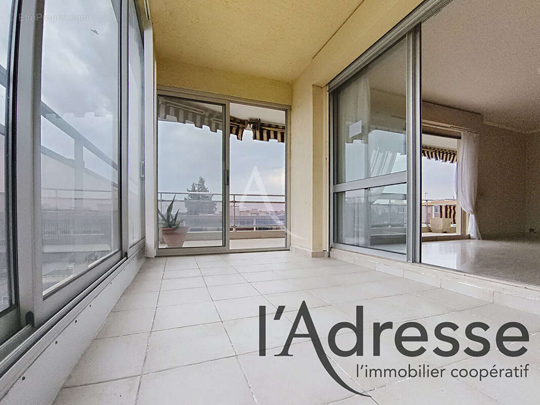 Appartement à MANDELIEU-LA-NAPOULE