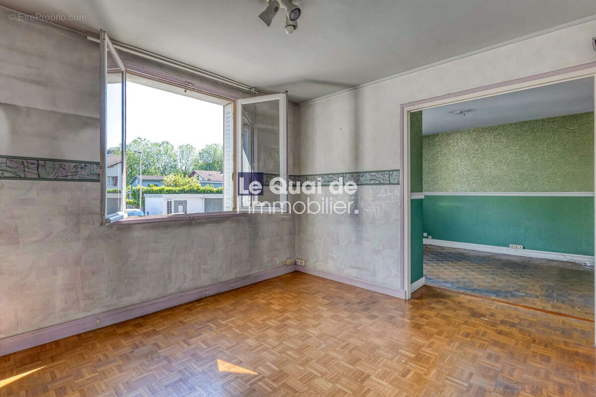 Appartement à MEYLAN