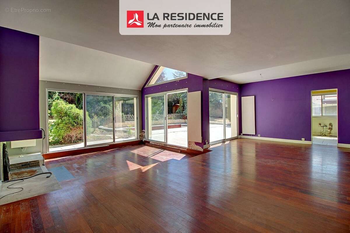 Maison 245 m² à Orgeval  - photo 6