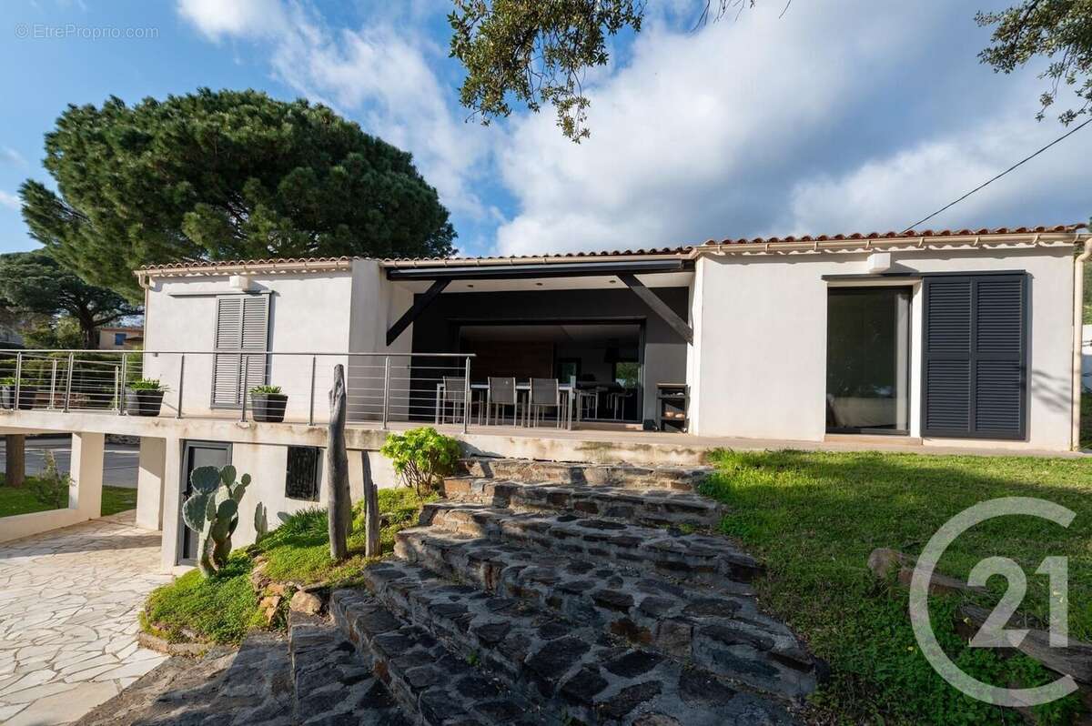 Maison à LE LAVANDOU