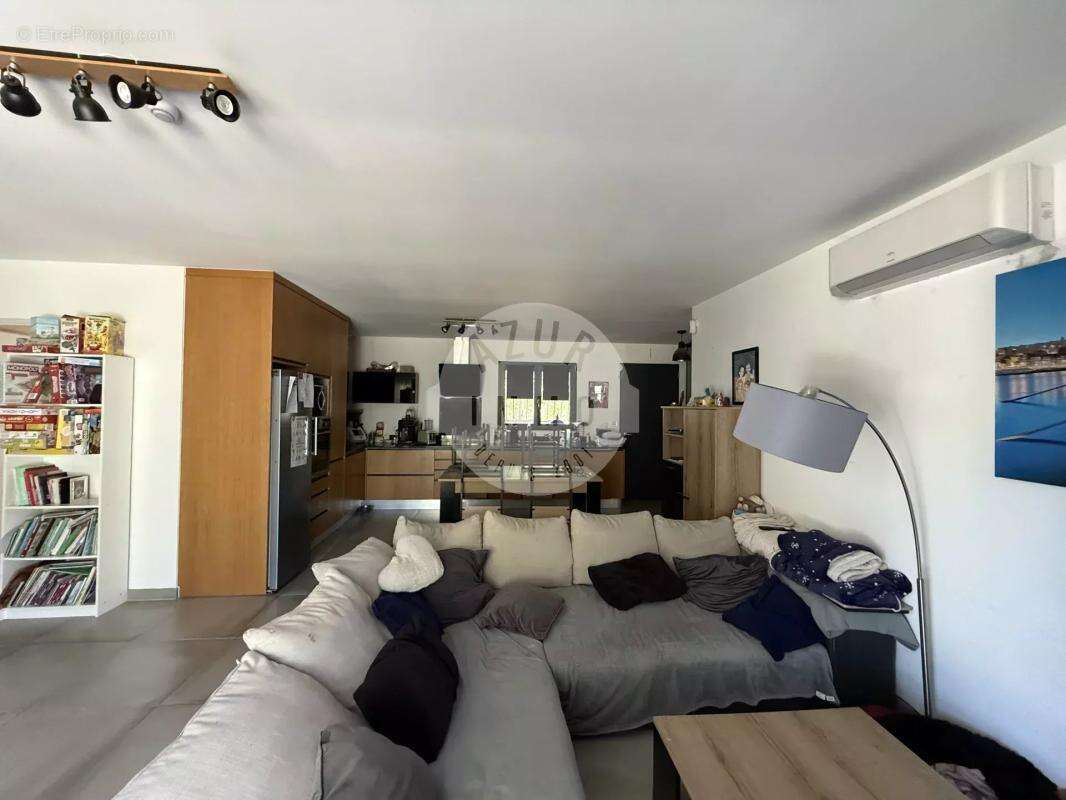 Maison plain-pied T4 récente plan d'Aups terrain plat 887 mètres carrés - photo 7
