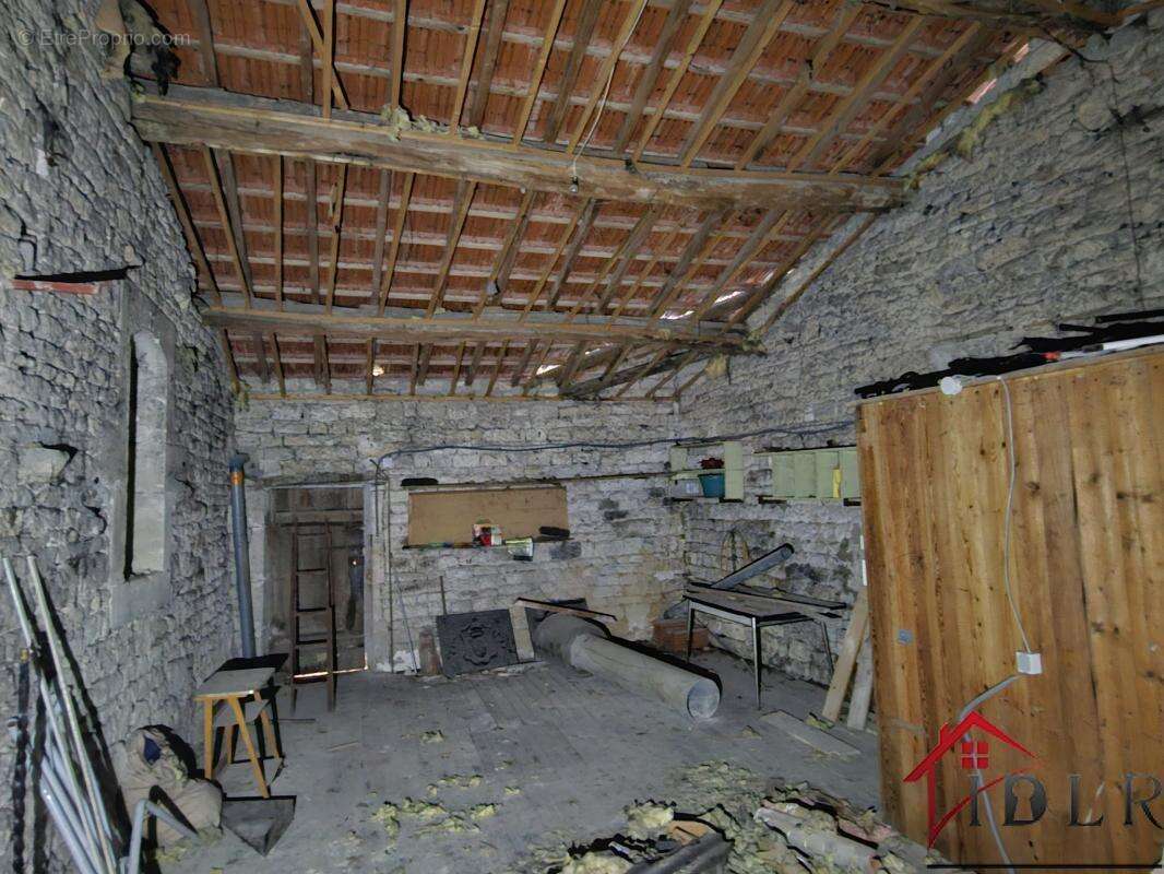 Appartement à CHEVILLON