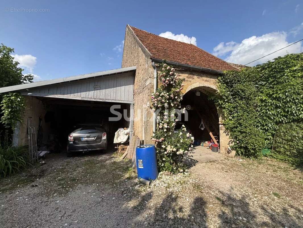 Maison à CUSSY-LES-FORGES