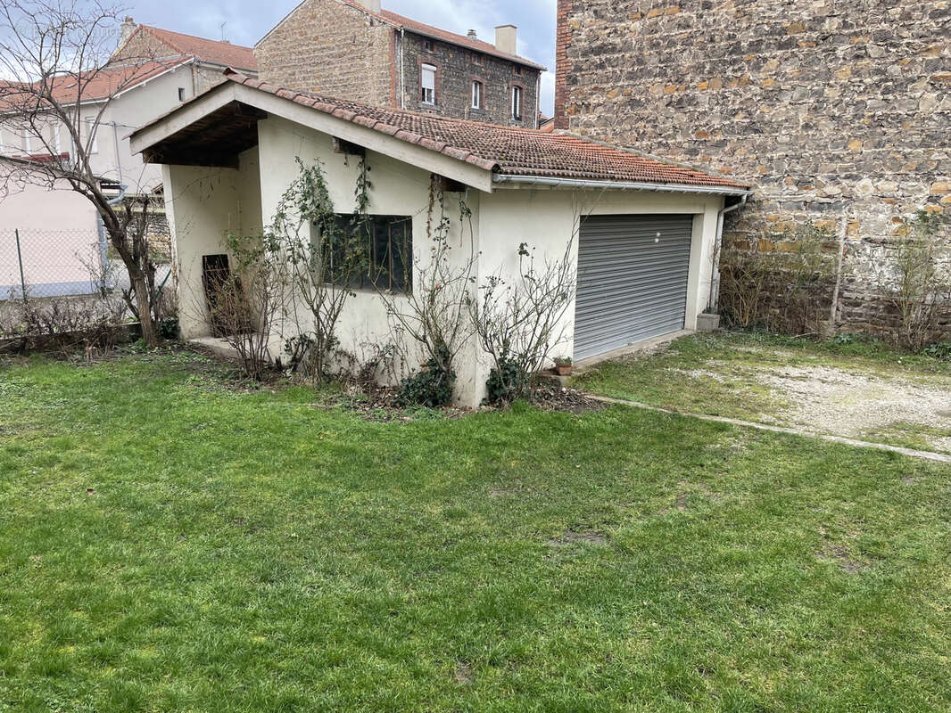 Dupplex avec terrain privatif de  230 m2 - photo 4