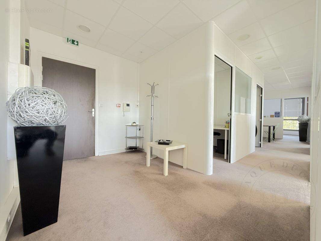 Commerce à FRANCHEVILLE