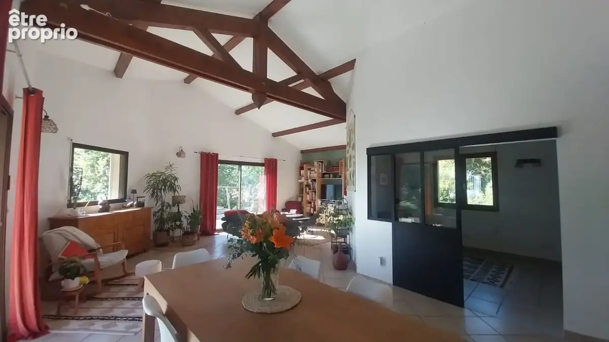 LES CÔTES-D'AREY - Maison 181 m², 5 chambres, piscine et terrain de 3 805 m² - photo 1