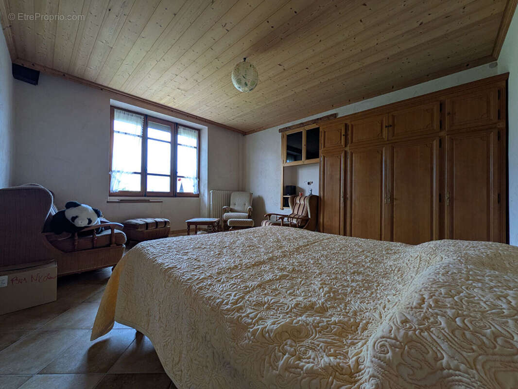 Maison à vendre à Montailleur avec vue sur la montagne - photo 9