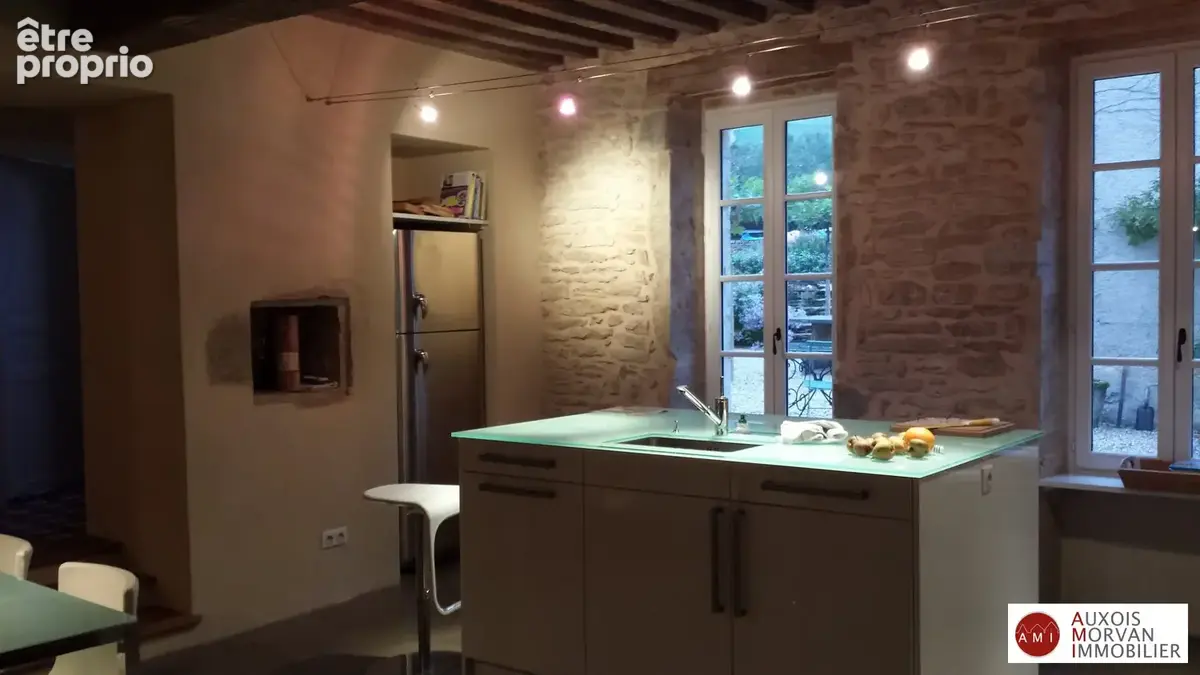 Maison 348 m² à Saulieu  - photo 5