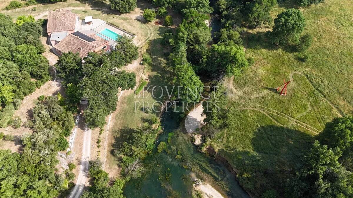 Maison à CHATEAUVERT