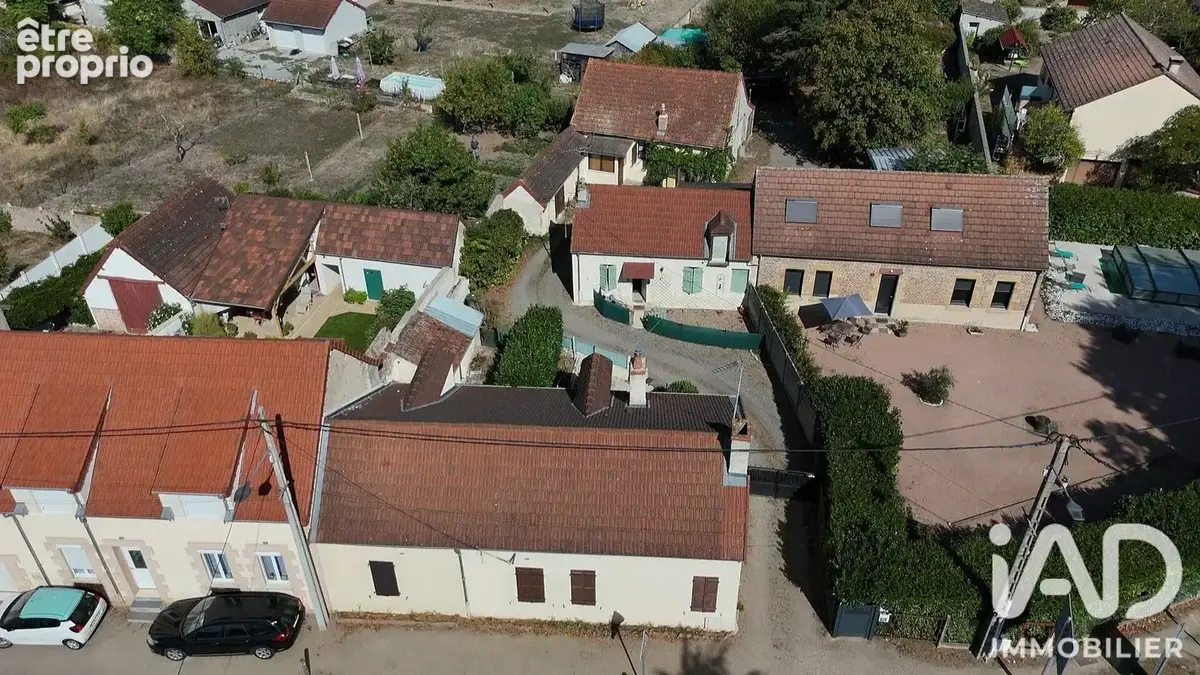 Photo 1 - Maison à YZEURE