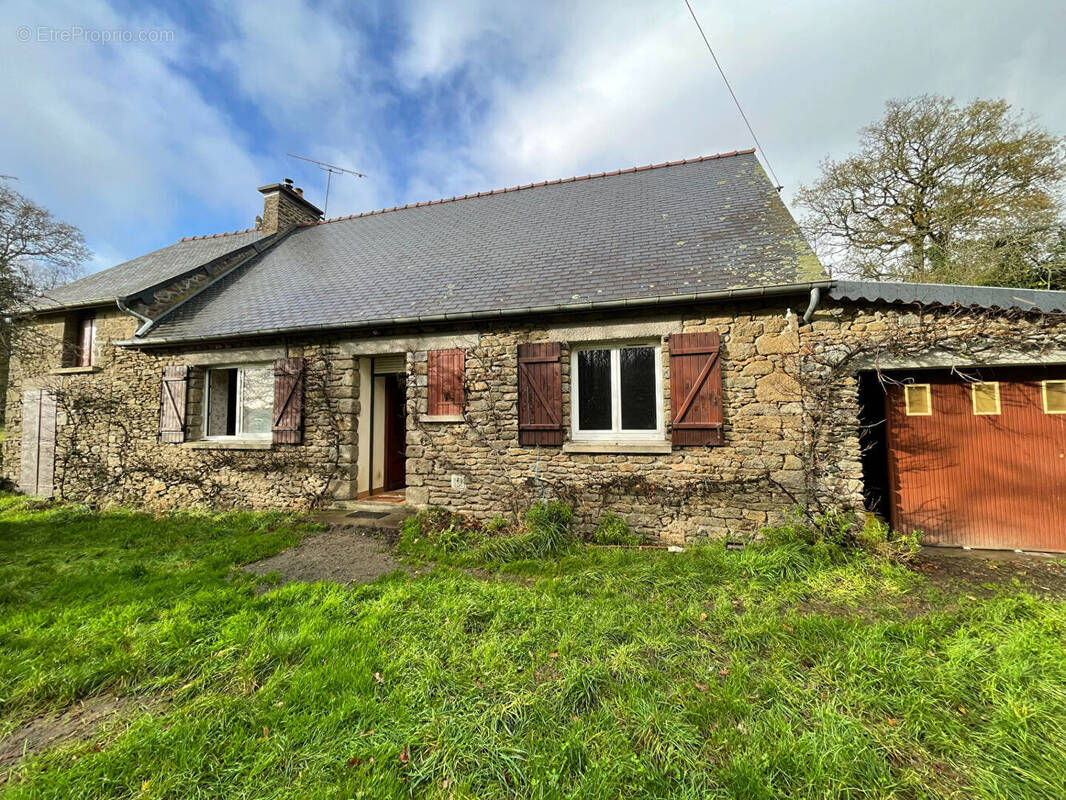 Maison à LE TRONCHET