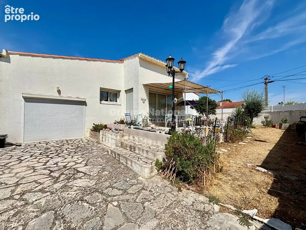 Maison Lunel 4 pièce(s) 115 m2 avec garage , piscine et dépendance - photo 9