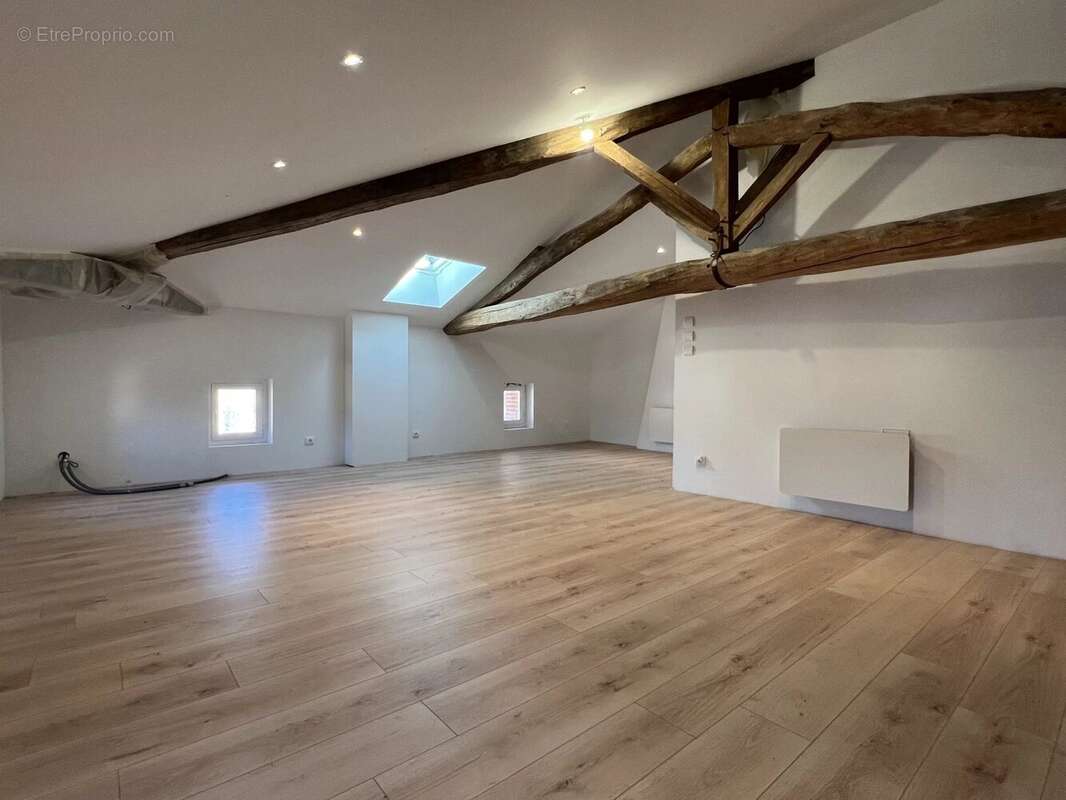 Appartement à CALMONT