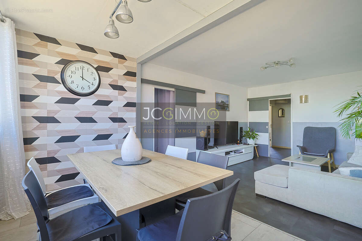 Appartement à HYERES