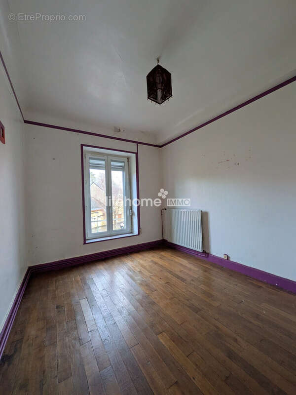 Maison à WADELINCOURT