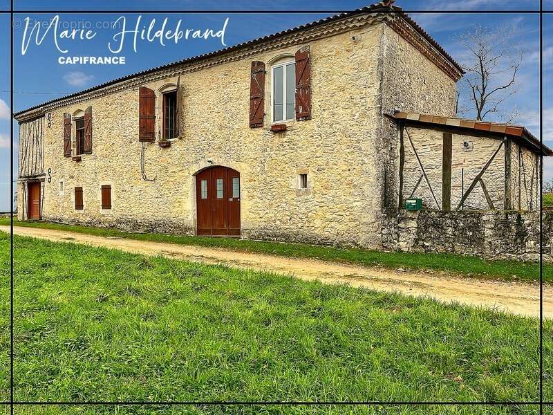 Maison à MAUVEZIN