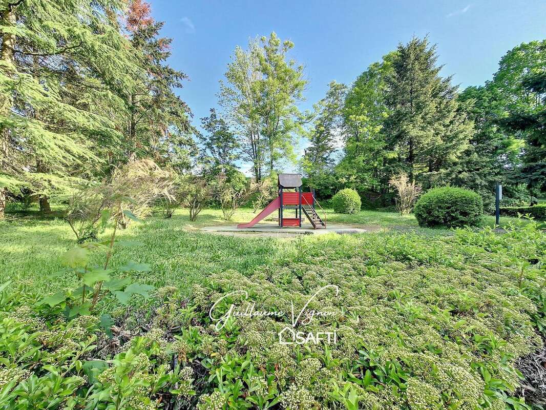 Photo 2 - Appartement à SAINTE-FOY-LES-LYON